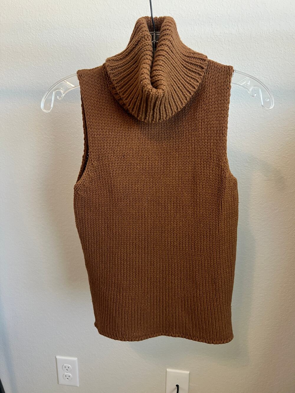 Zara Woman brown Knit Sweater vest Size Medium